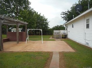 11046 S 144 W, Council Hill, OK 74428