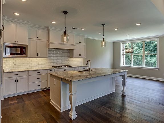 5th image of 1004 Shanborne Ln Lot 26