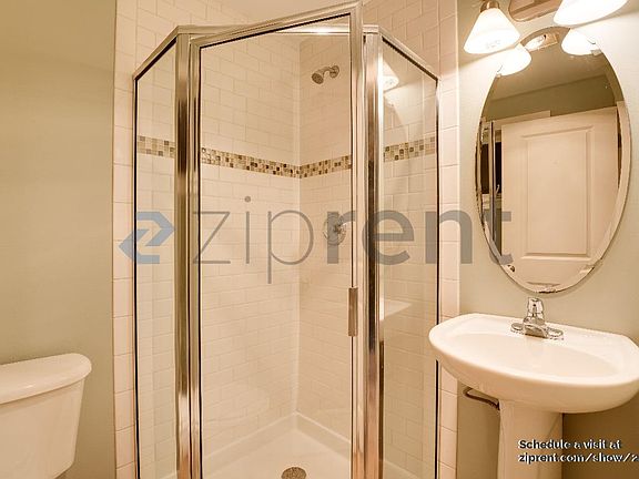 5th image of 9506 Interlake Ave N #A