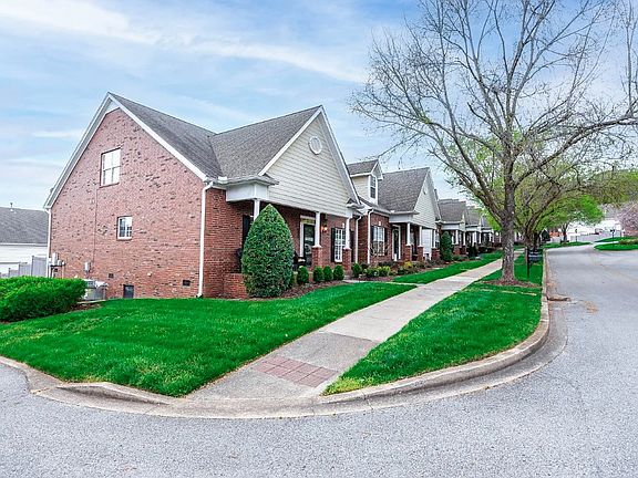 2nd image of 1319 Decatur Cir