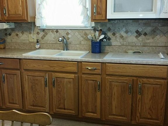 3rd image of 3204 Maplelawn Ave NW