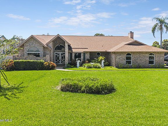 3rd image of 3116 Fairview Dr