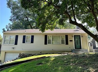 1810 Manchester Rd, Saint Joseph, MO 64505