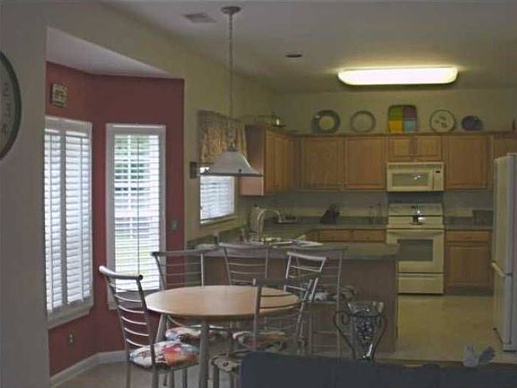 4th image of 111 Thousand Oaks Ct