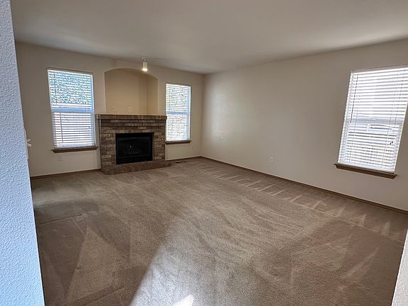 4th image of 12810 SE 175th Ct