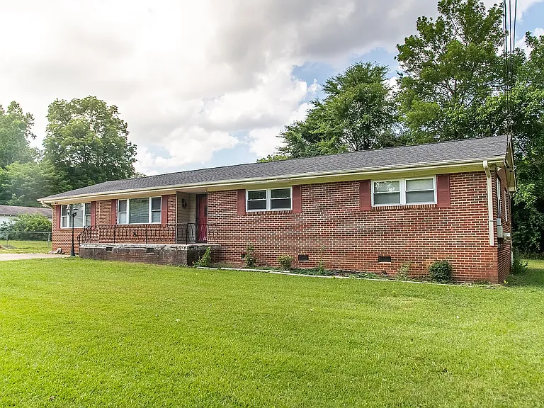 8323 E Mountain Ln — Photo 24
