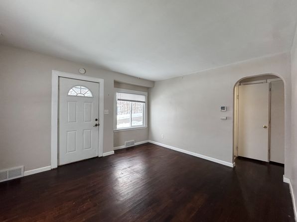 461 & 463 N 25th St #463