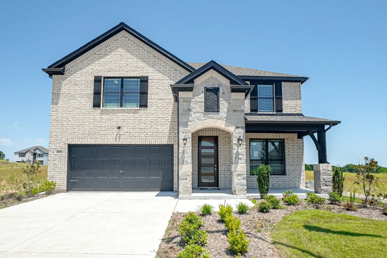 4 bed, 2526 sqft, $2,650 — Photo 1