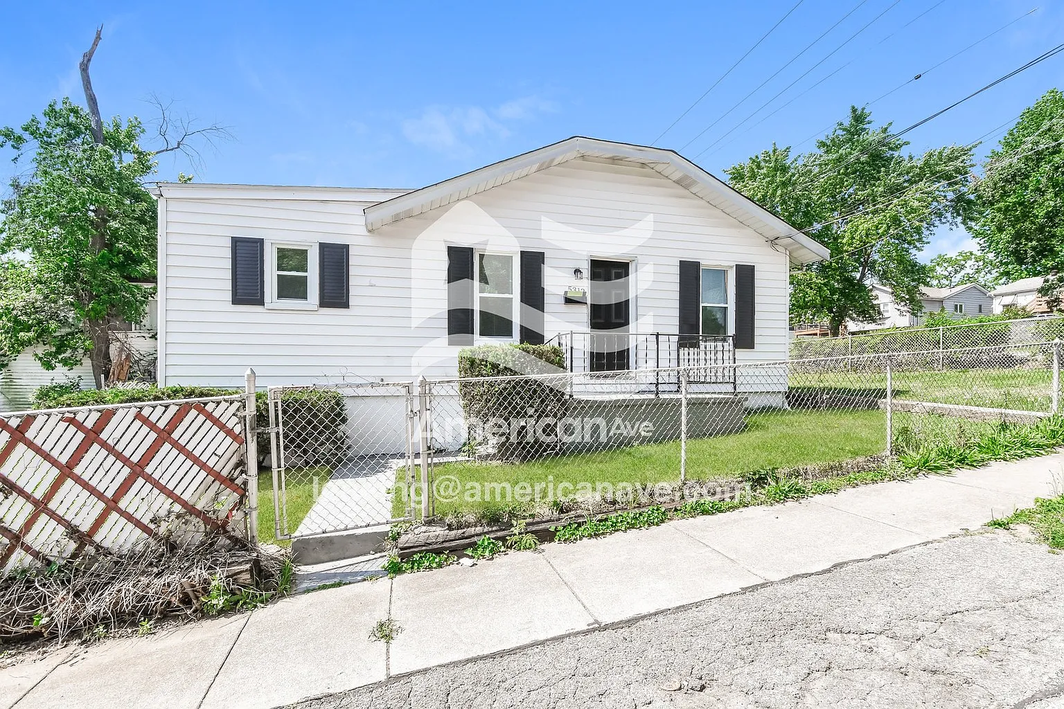 5312 Langley Ave photo 1