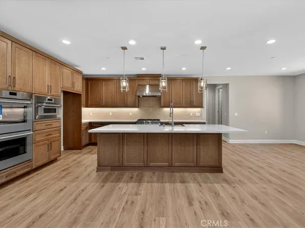 3111 Orchard Gln, Escondido, CA 92026