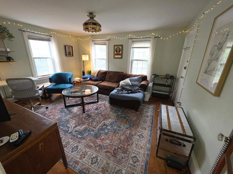 216 Wickenden St #3
