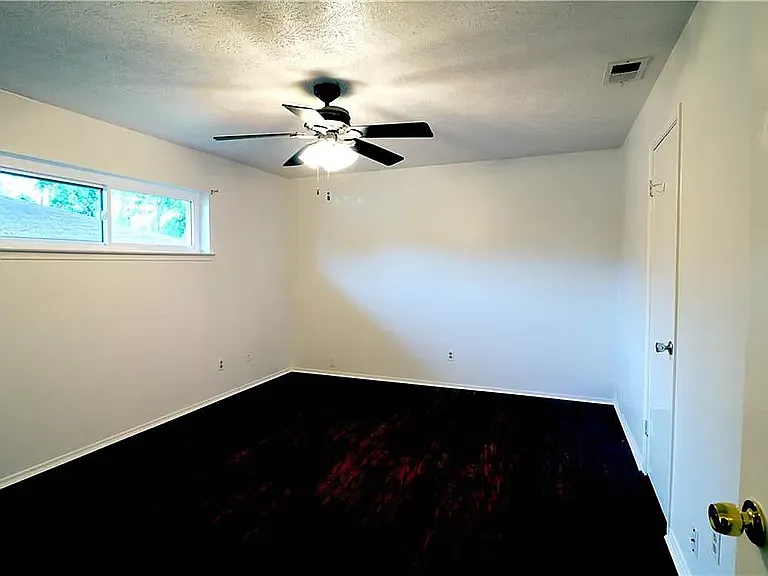 8315 Lullwater Dr — Photo 15