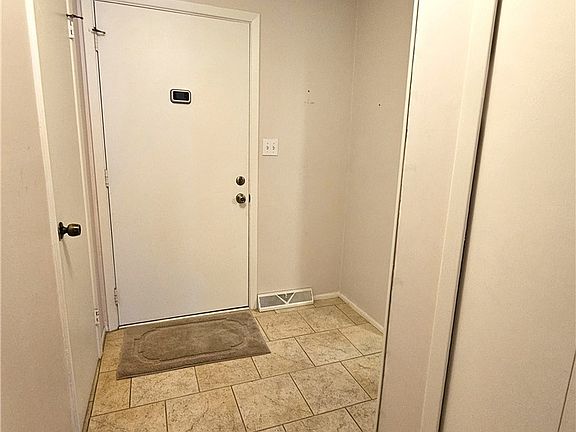 5th image of 6466 Concord Dr #M6