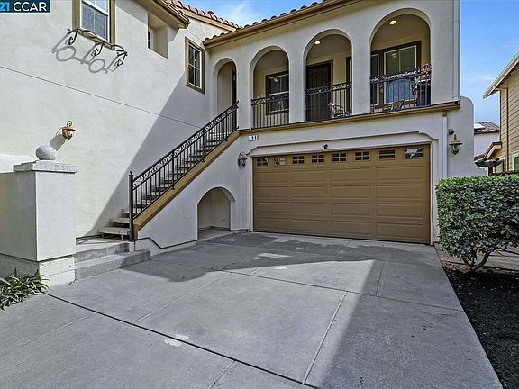 4th image of 494 W Fauna Ave
