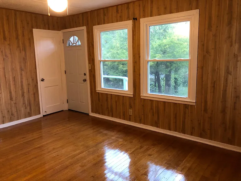 396 Robertsville Rd — Photo 4