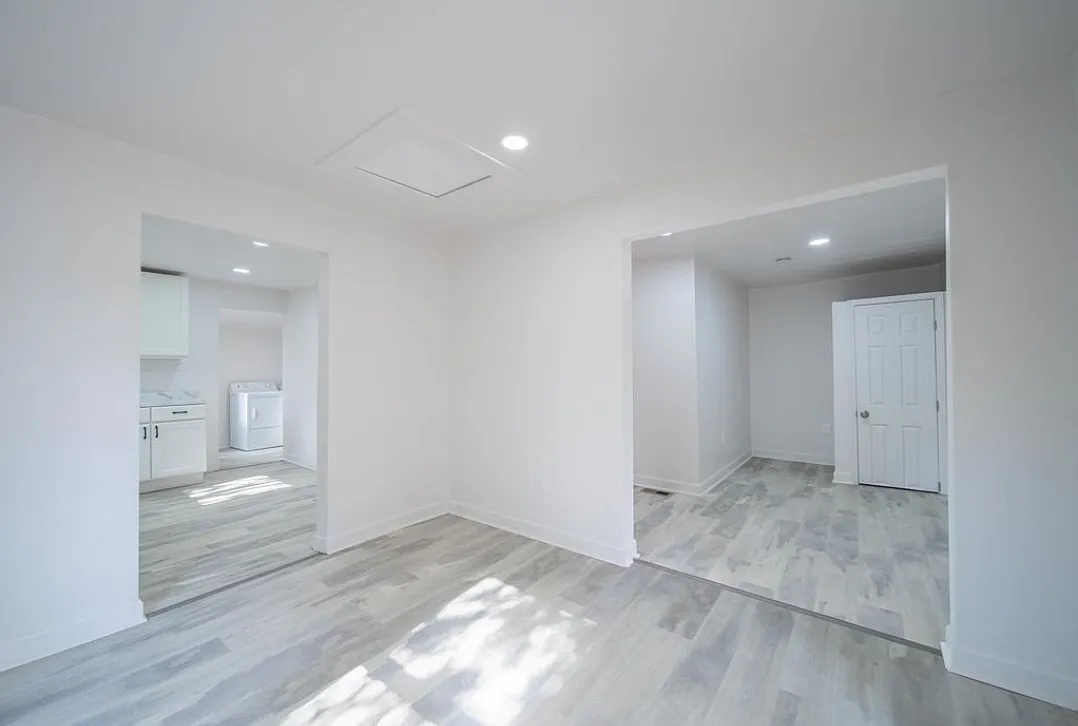 2 bed, 1150 sqft, $1,585 — Photo 1