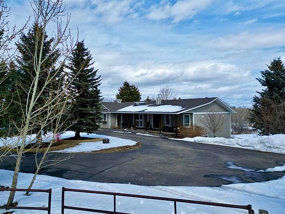 2nd image of 260048 SW Bearspaw Rd