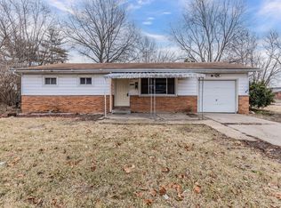 1208 Joanne Ln, Champaign, IL