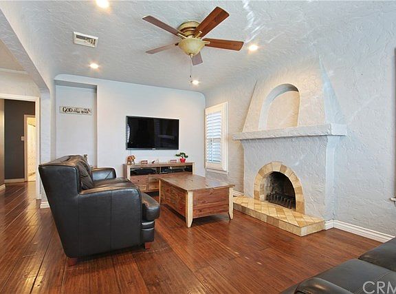 4th image of 637 Elm Ave