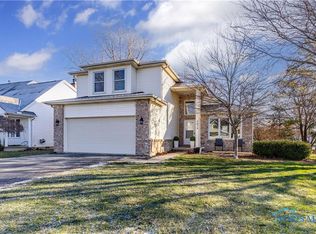 7372 Twin Lakes Rd, Perrysburg, OH 43551