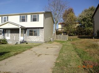 2715 Pioneer Ct, Radcliff, KY 40160