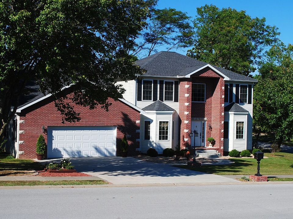 2nd image of 400 S Deer Lake Dr W