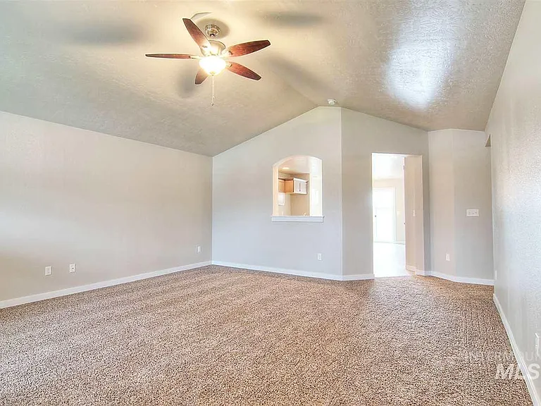 831 N Cottage Cove Way — Photo 3