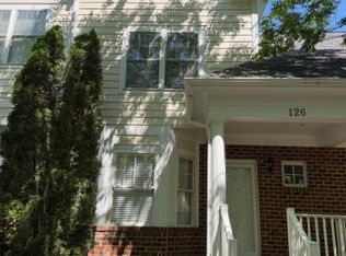 126 Old Fifth Cir, Charlottesville, VA 22902