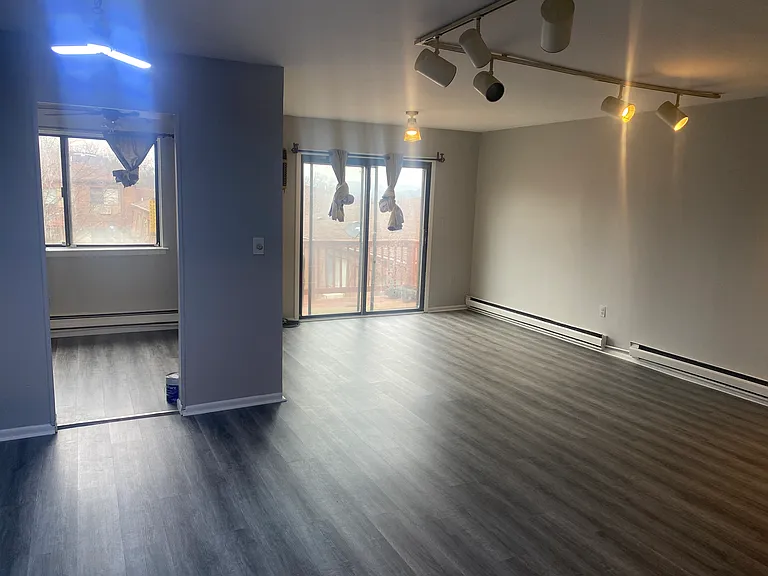 254 Richard Ct #25D — Photo 8