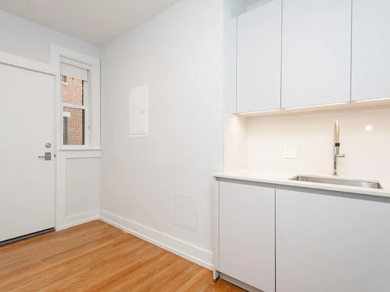 19A Forest St #26 — Photo 13