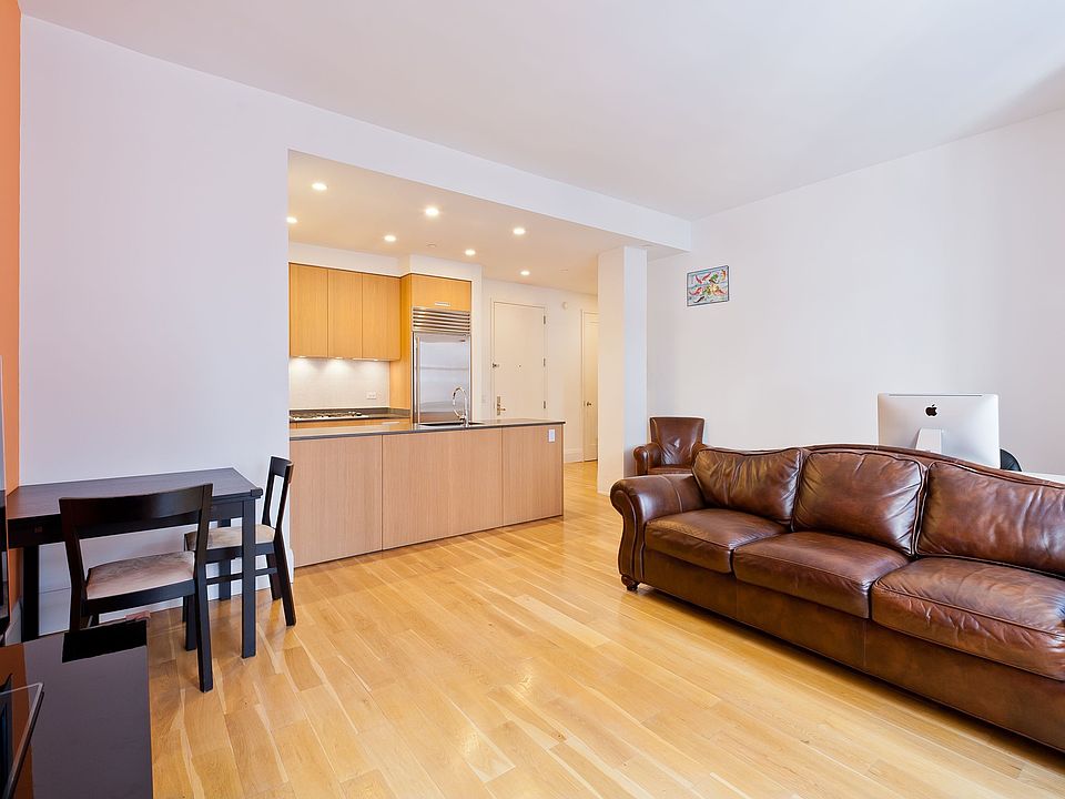 1st image of 71-73 Nassau St #9B