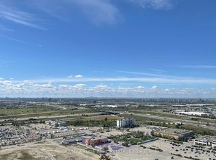 28 Interchange Way #3102, Vaughan, ON L4K 5C3