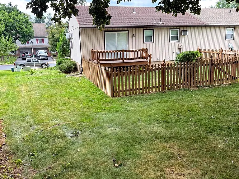 110 Marion Ter — Photo 26