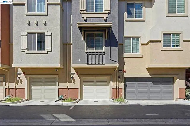 Enclave Pl, Concord — Photo 4