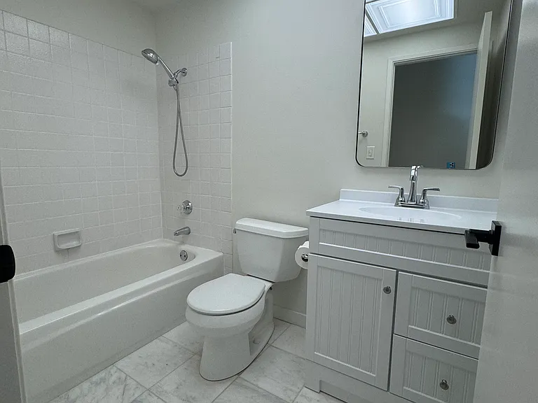 953 Center Ct — Photo 10