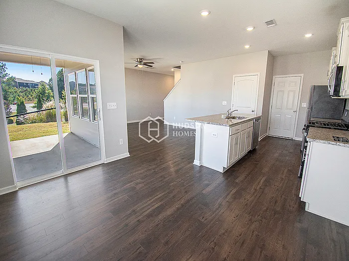 301 Chelsea Park Rd — Photo 13