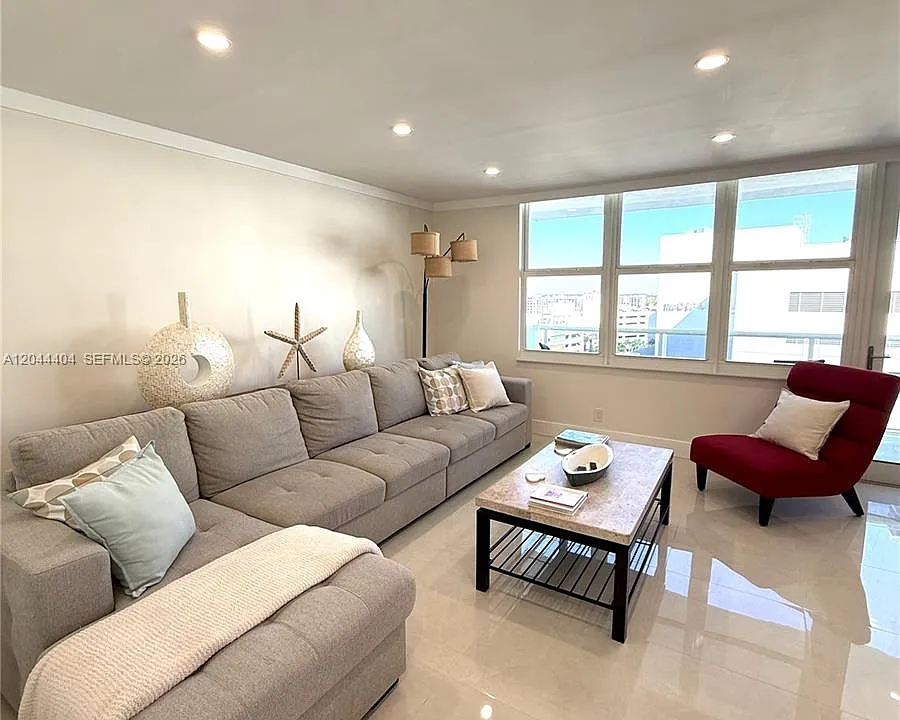 3725 S Ocean Dr #1225