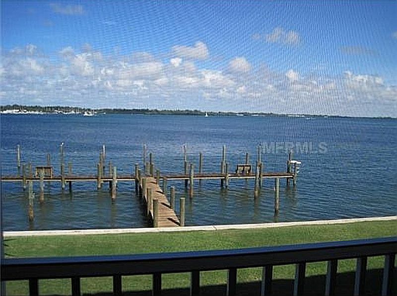 1st image of 901 Gulf Dr S