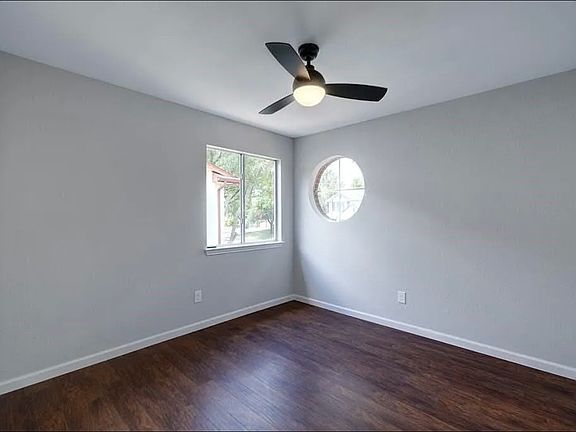Room #1 Vacant (10x10)