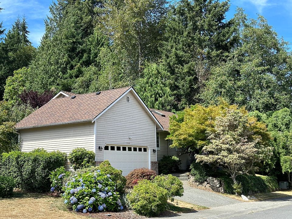 Side view of this home.