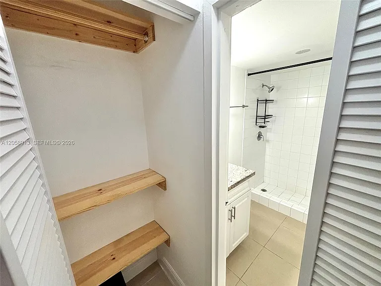 2935 NE 163rd St #5P — Photo 19