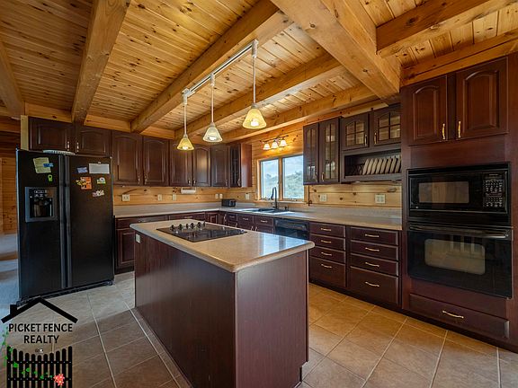 4th image of 62 Sheep Mountain Rd