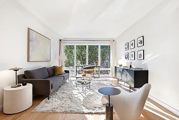 1st image of 215 Putnam Ave #2A