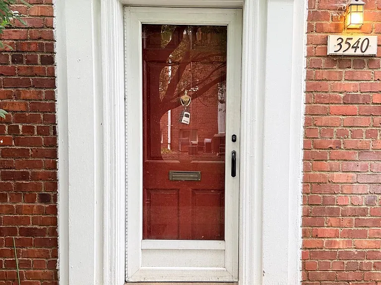 3540 Martha Custis Dr — Photo 2