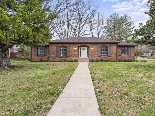 1710 Dover St, Murfreesboro, TN 37130