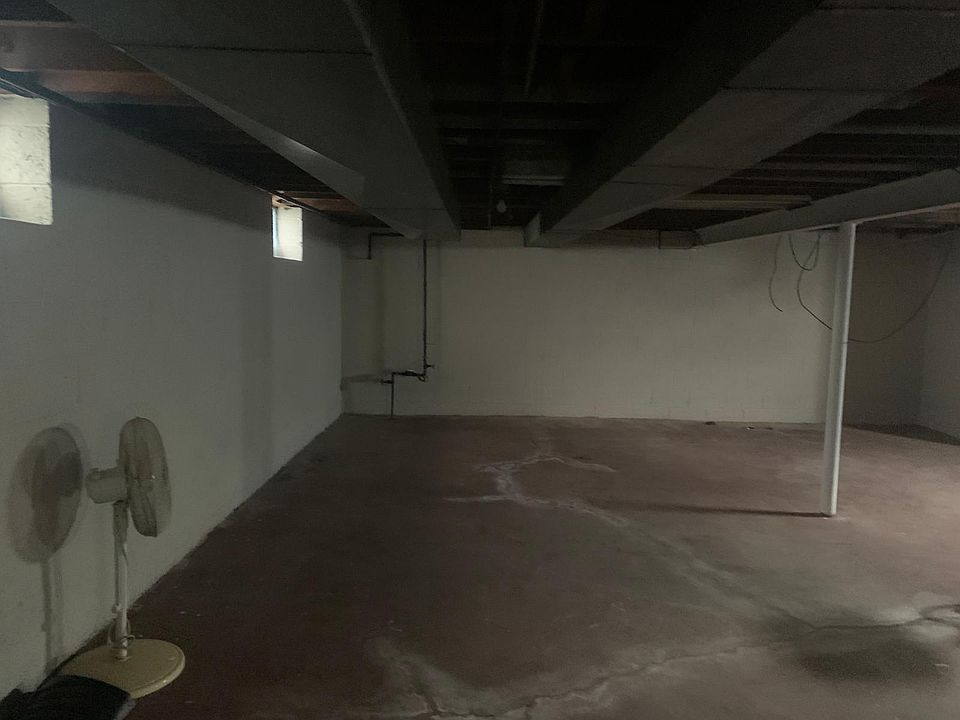 1st image of 5005 Yemans St