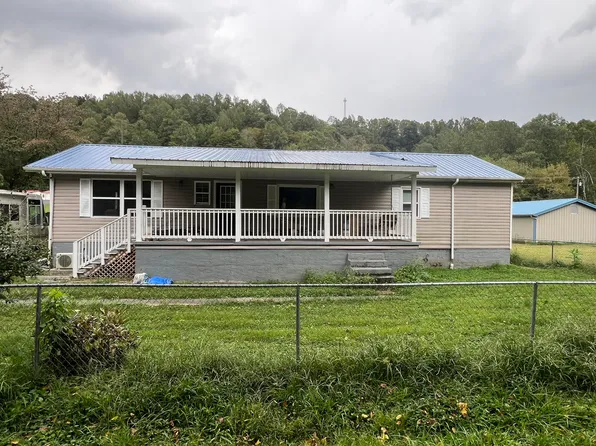 1100 Balkan Rd, Pineville, KY 40977