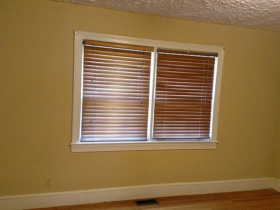 2nd image of 464 Norwood Dr