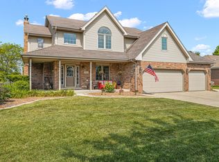2605 Tanaga Basin, New Lenox, IL 60451