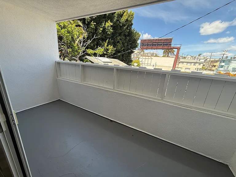 3374 Overland Ave #5 — Photo 22